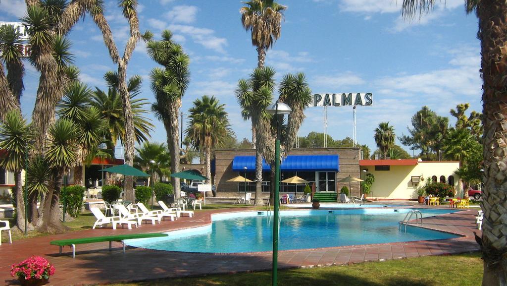 ماتيخوالا Hotel Las Palmas Midway Inn المظهر الخارجي الصورة